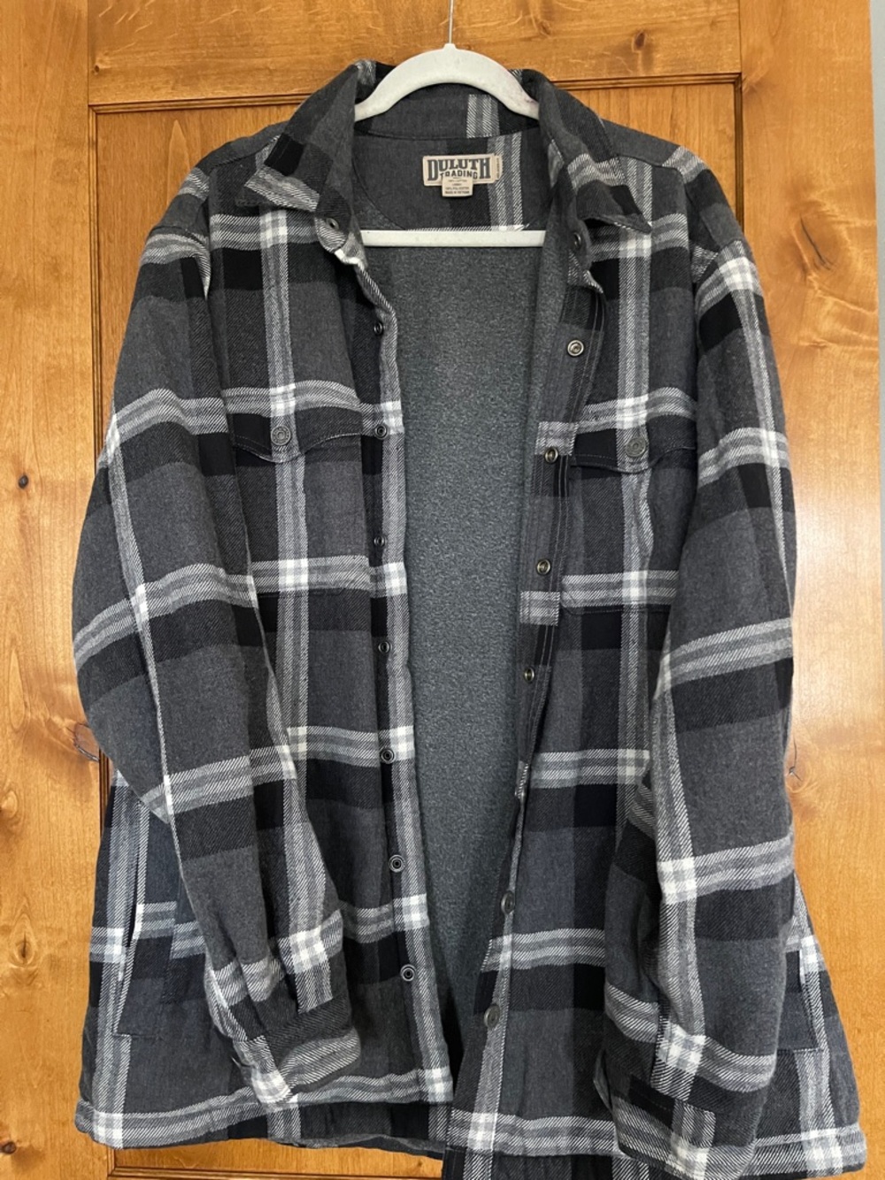 Duluth Trading Co Gray and Black Plaid Heavyweight Shirt Jacket